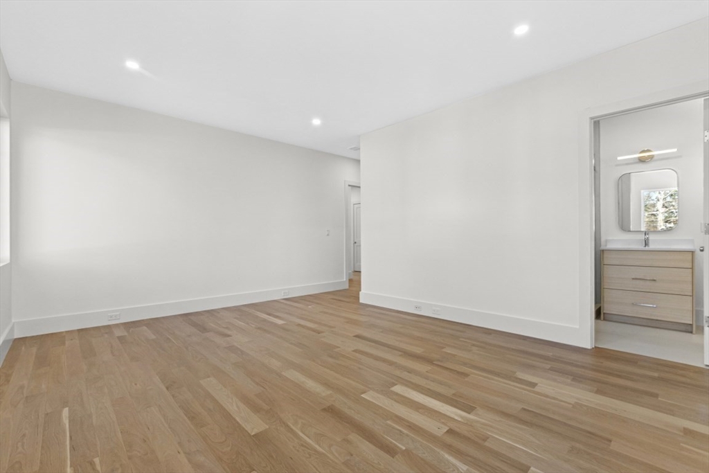 7 Jane Road Newton, MA 02459 - Photo 25 of 42 Gallery Image 25