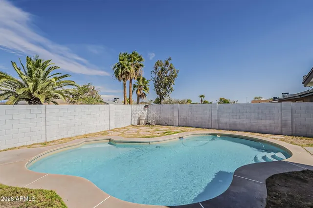 $459,000 | 834 West Julie Drive, Tempe, AZ 85283