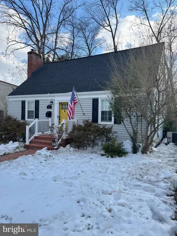 $875,000 | 2406 South Dinwiddie Street, Arlington, VA 22206