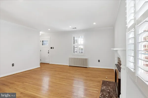 $875,000 | 2406 South Dinwiddie Street, Arlington, VA 22206