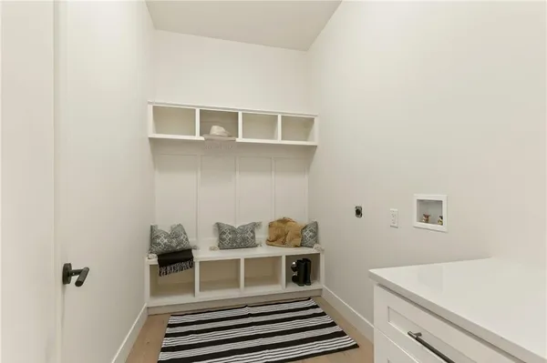 $2,600,000 | 1701 Northwest Duncan Road, Blue Springs, MO 64015