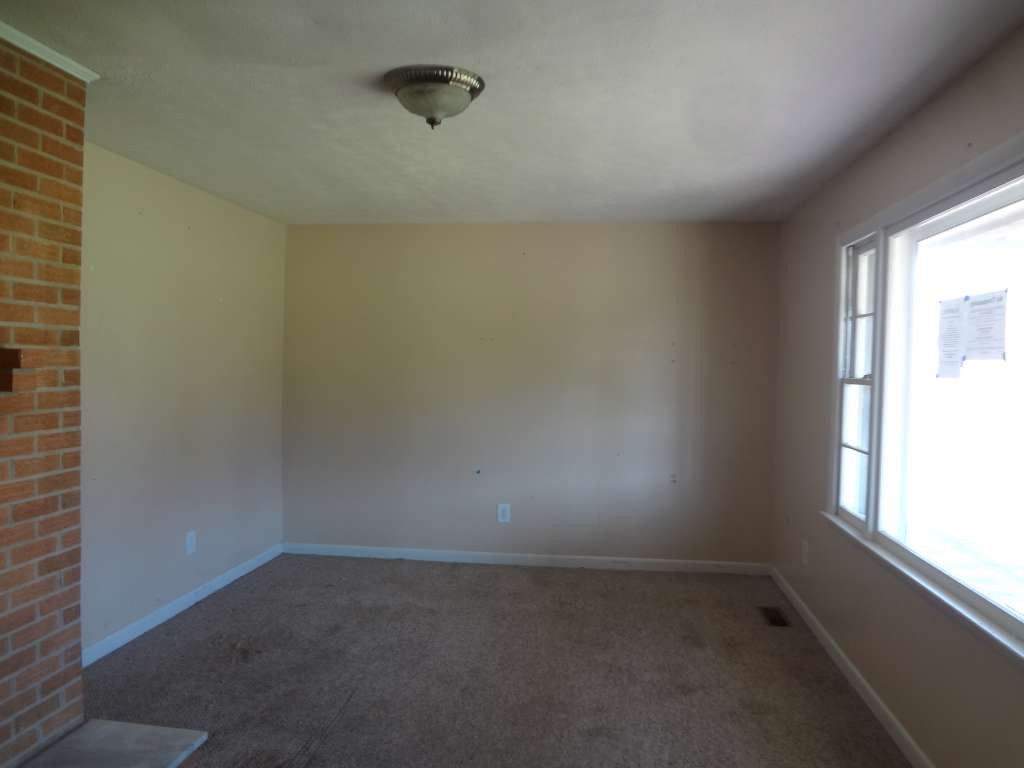 280 Beaver Road Bluff City, TN 37618 - Photo 3 of 7 Photo 3