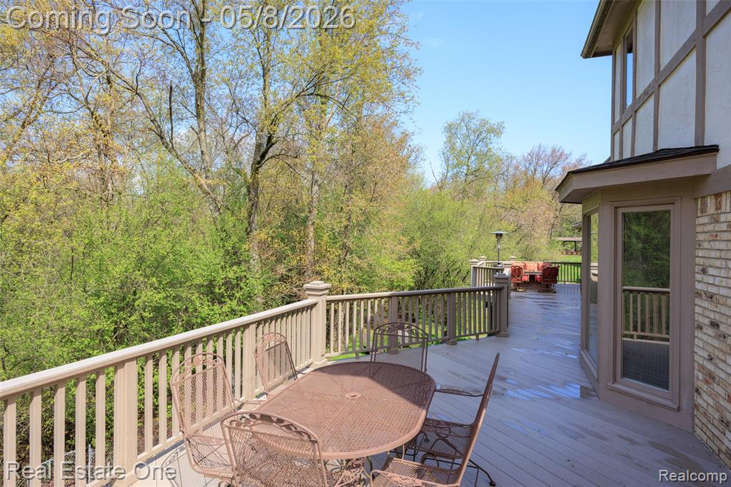 2527 Munster Road Rochester Hills, MI 48309 - Photo 39 of 49 Gallery Image 39