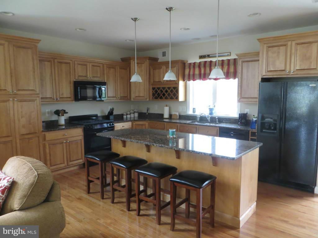7800 Longridge Road Nottingham, MD 21236 - Photo 4 of 6 Kitchen