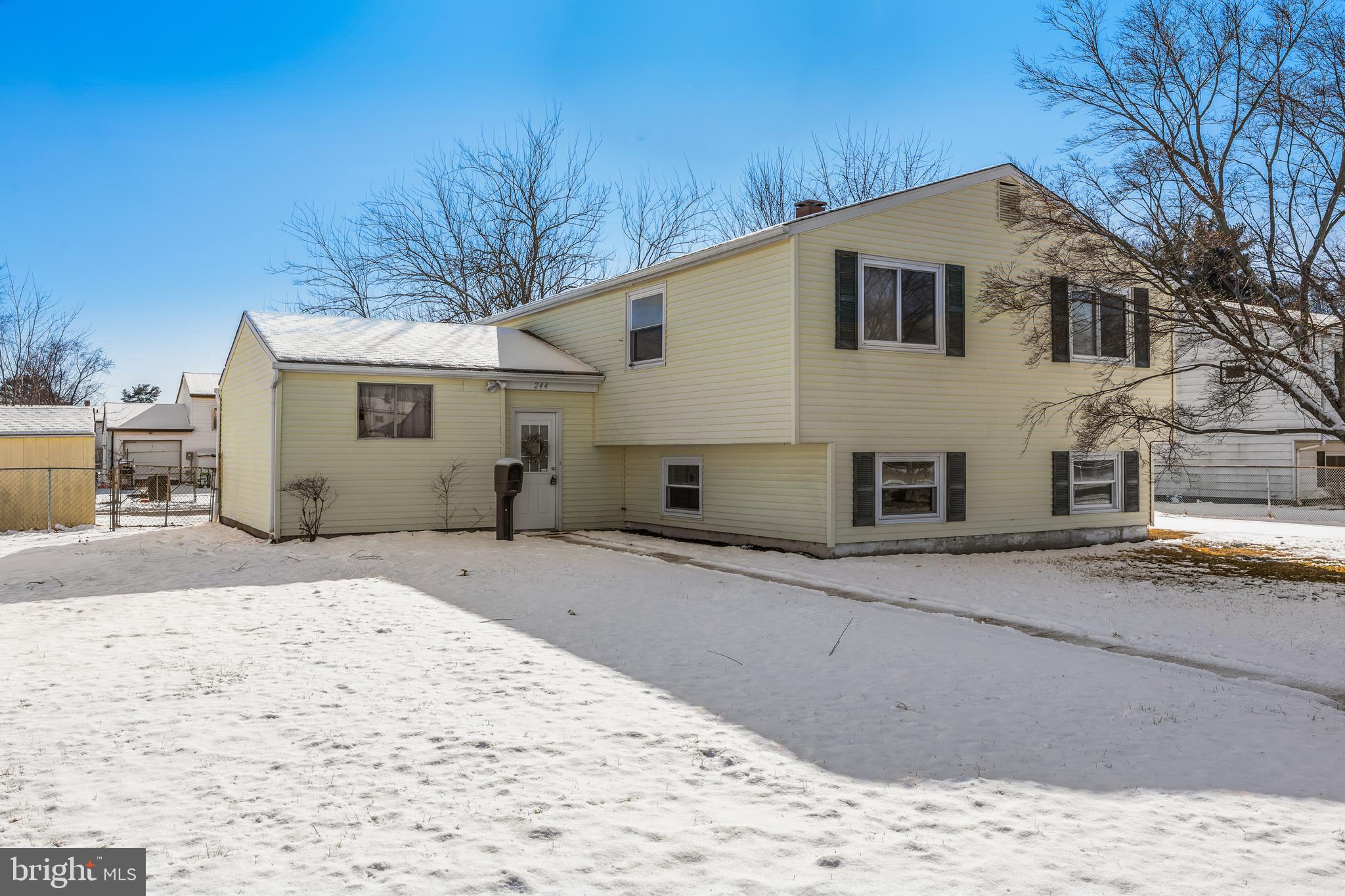 244 Princeton Avenue Pemberton, NJ 08068 - Photo 2 of 32