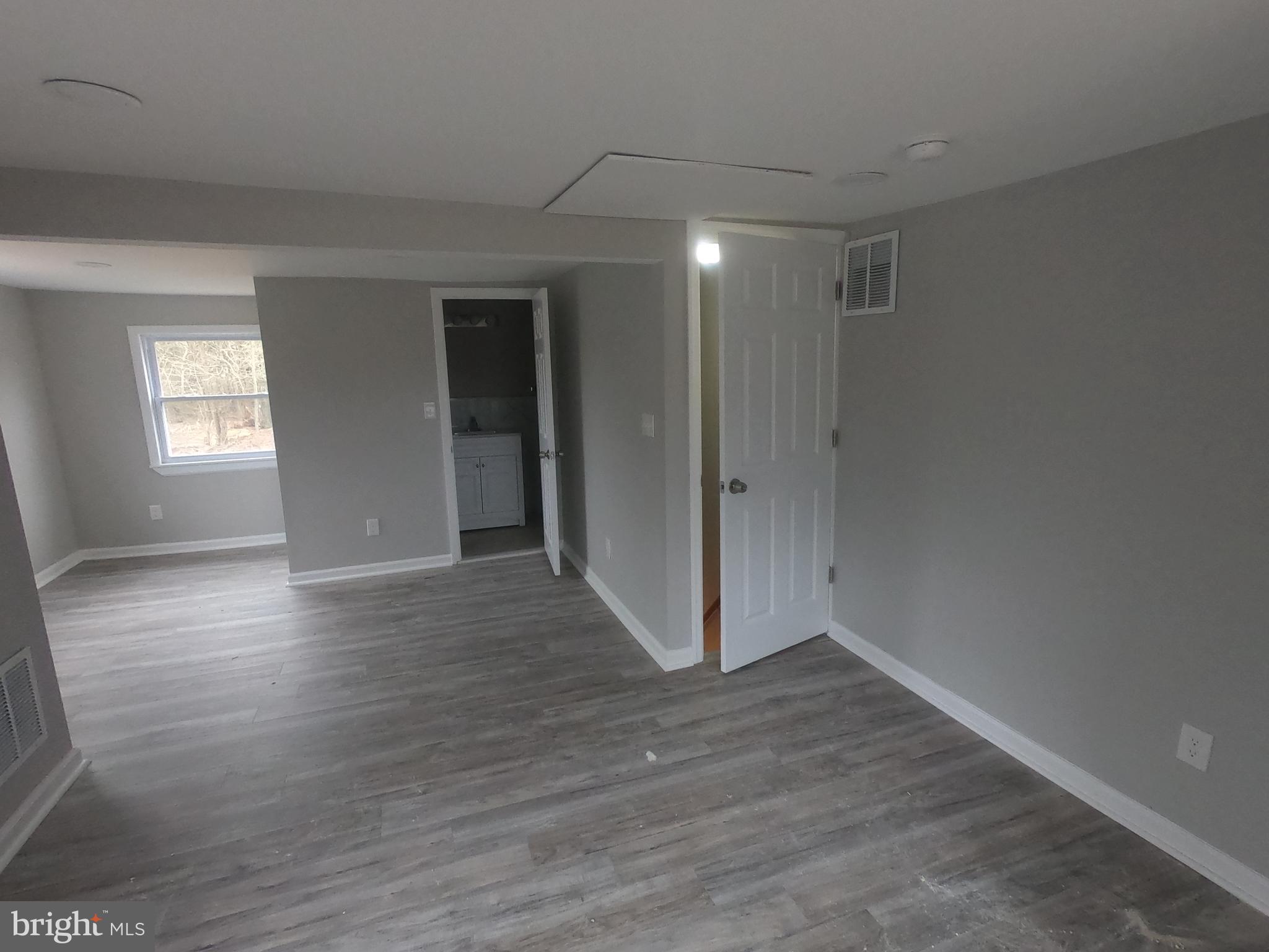 1375 West Walnut Road Vineland, NJ 08360 - Photo 14 of 38 Gallery Image 14