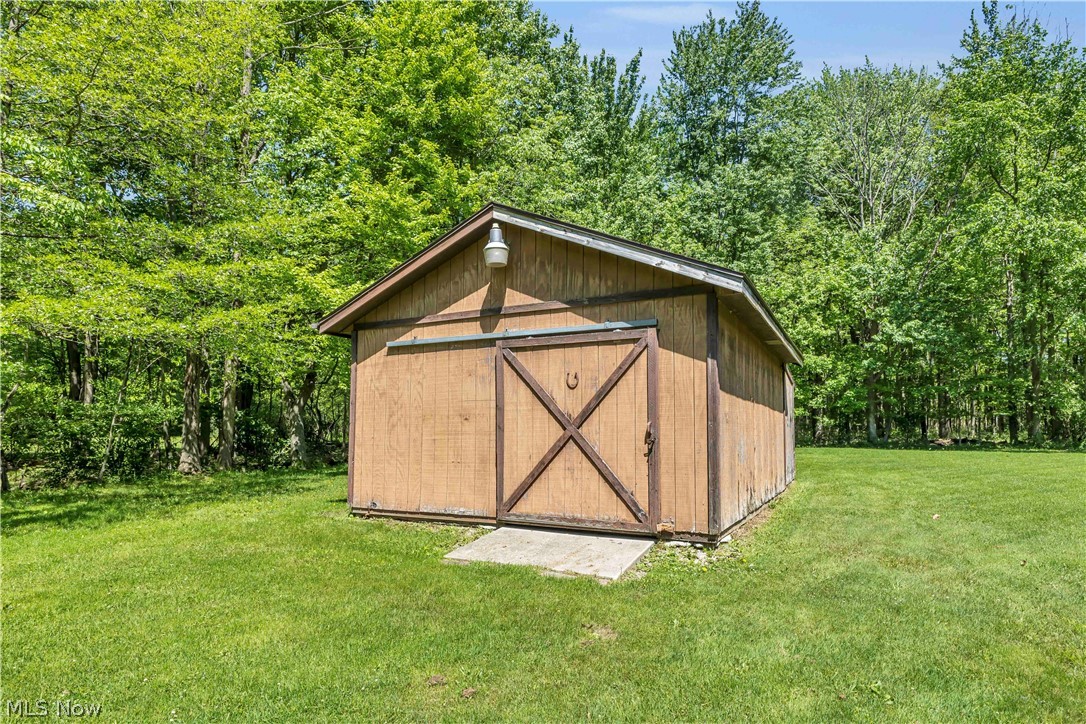6635 Taylor Road Painesville, OH 44077 - Photo 39 of 41 Freestanding shed