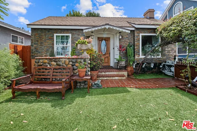 $1,128,000 | 2558 Torrance Boulevard, Torrance, CA 90503