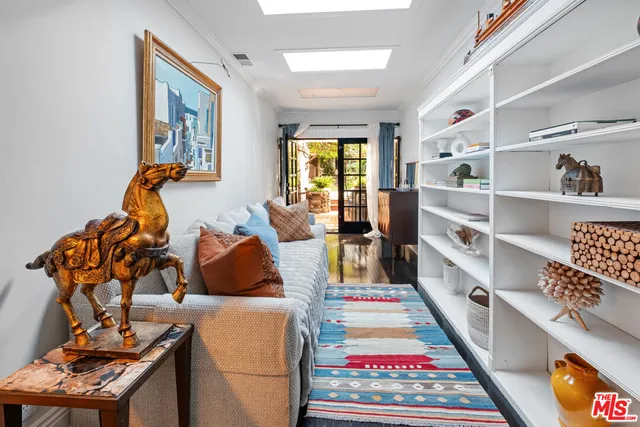 $1,128,000 | 2558 Torrance Boulevard, Torrance, CA 90503