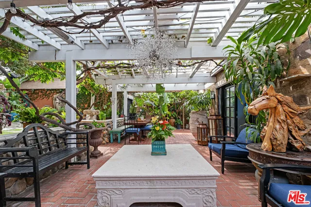 $1,128,000 | 2558 Torrance Boulevard, Torrance, CA 90503