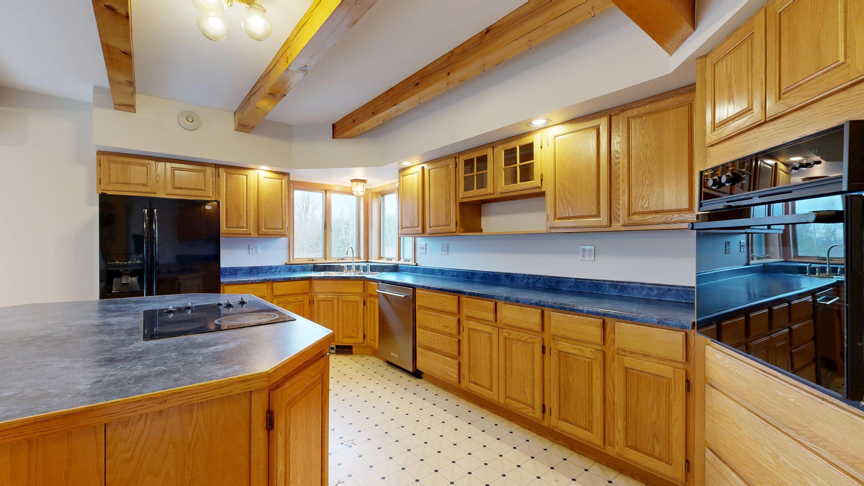 466 Middle Road Sabattus, ME 04280 - Photo 13 of 52 466-Middle-Road-11262025_090639