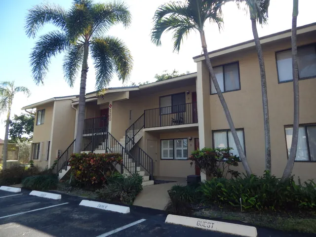 $250,000 | 120 Southeast 7th Street, Unit 1002, Deerfield Beach, FL 33441