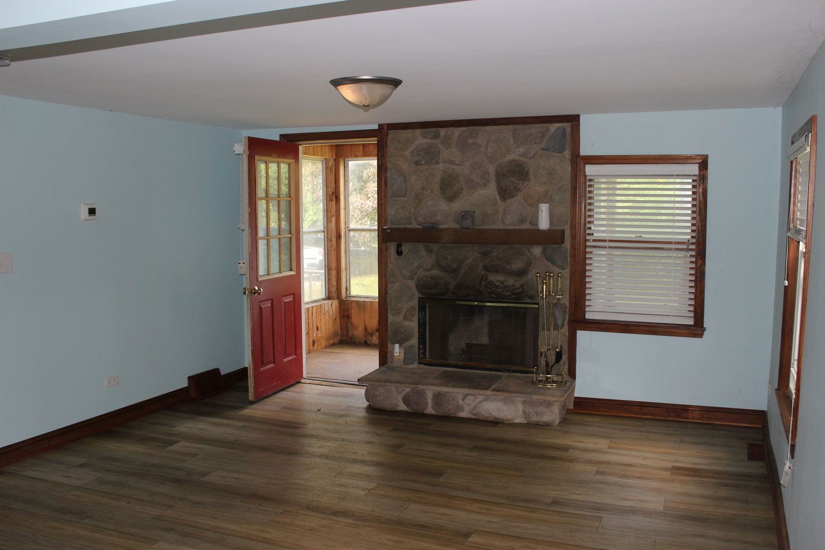 23615 Grange Road Marengo, IL 60152 - Photo 3 of 20 Gallery Image 3