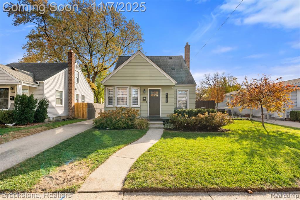 2221 Columbia Road Berkley, MI 48072 - Photo 37 of 39