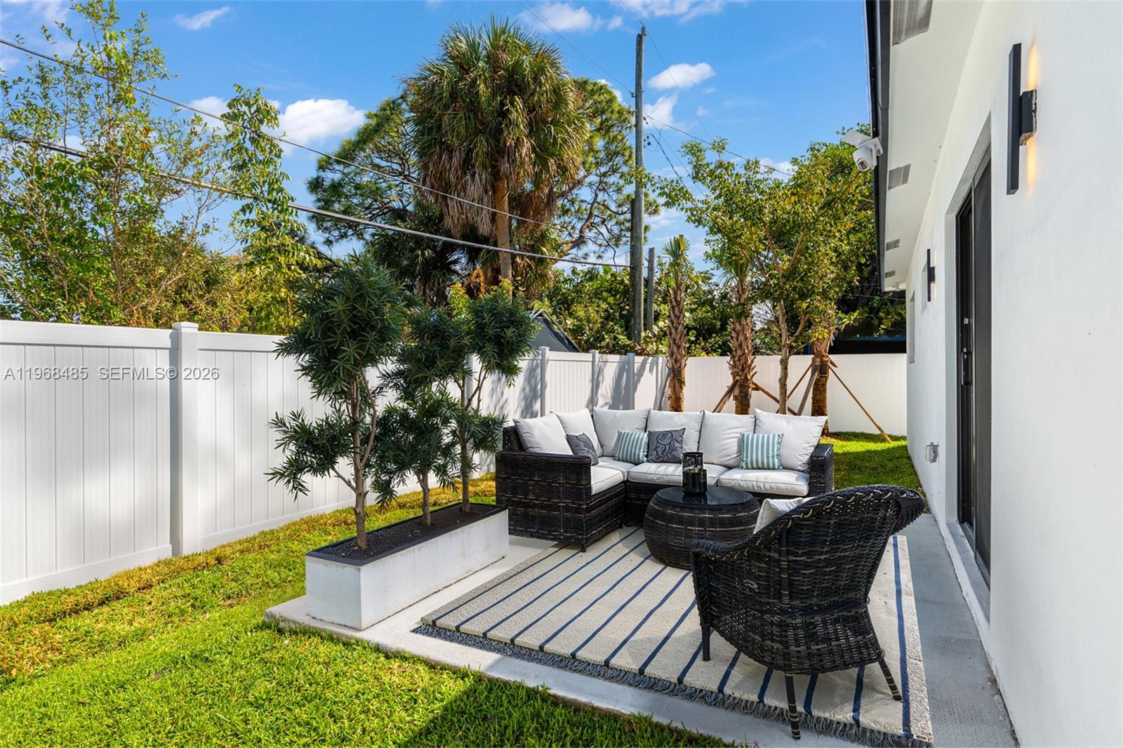 2430 Northwest 22nd Road Fort Lauderdale, FL 33311 - Photo 13 of 28