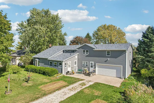 $399,900 | N8688 N Road, Ixonia, WI 53036