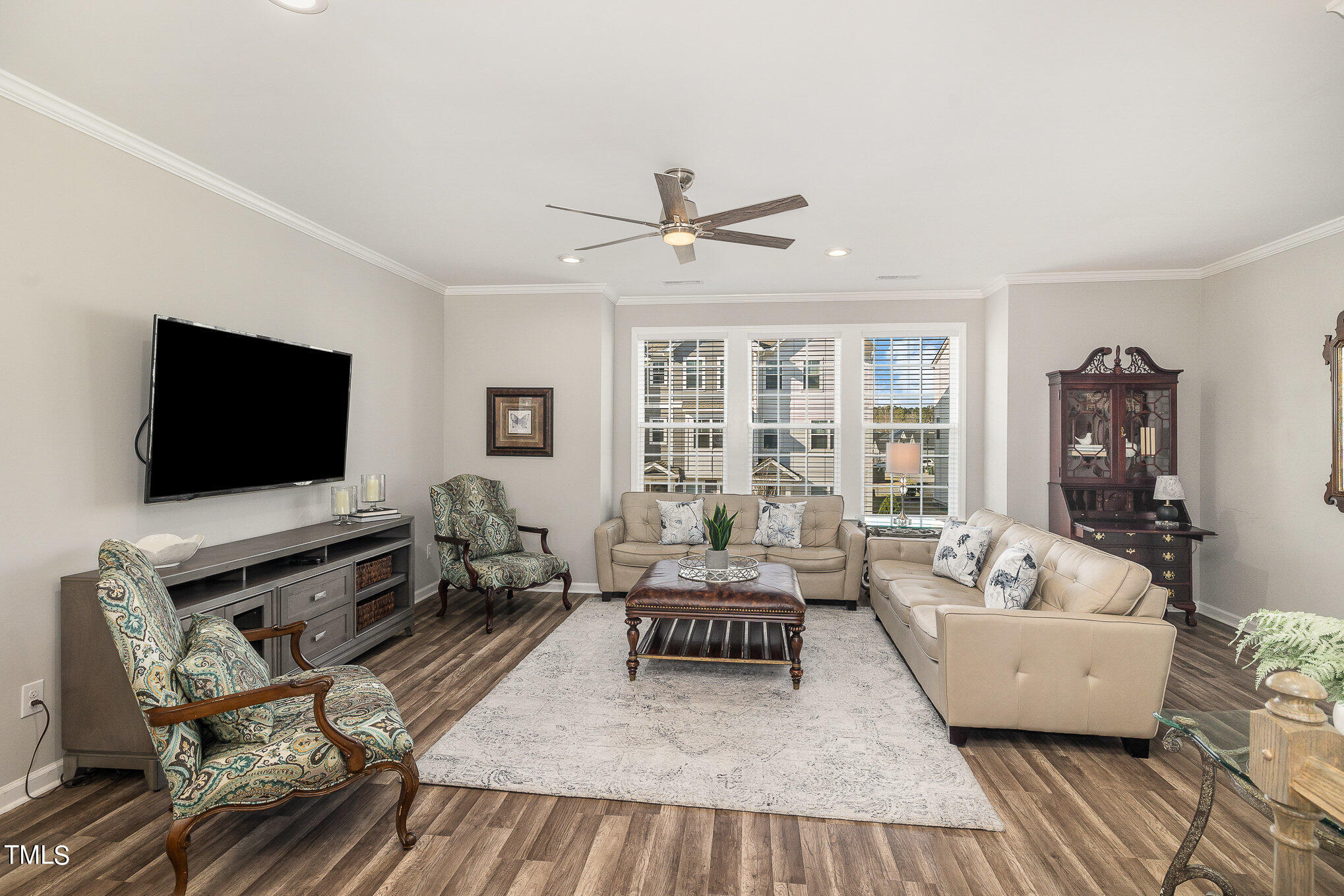 6026 Kayton Street Raleigh, NC 27616 - Photo 15 of 35 Living Room