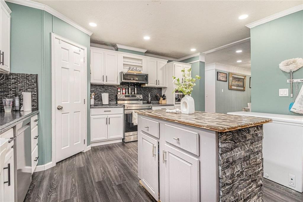 1132 Hall Memorial Road Northwest Resaca, GA 30735 - Photo 11 of 34