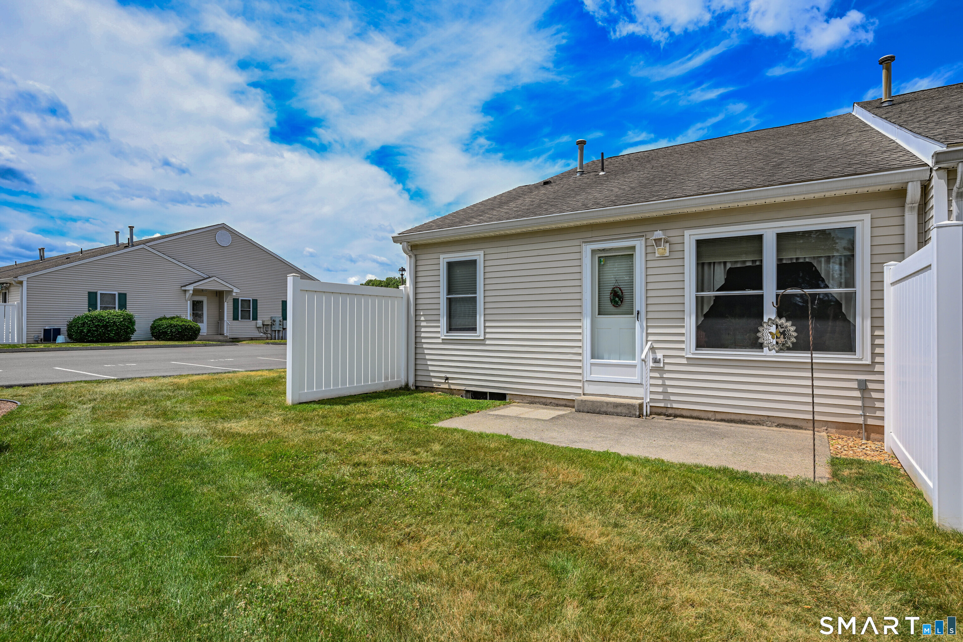 621 Overlook Path, Unit 621 Southington, CT 06489 - Photo 28 of 34