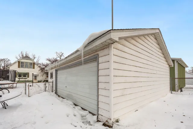 $169,987 | 411 East 5th Street, Momence, IL 60954