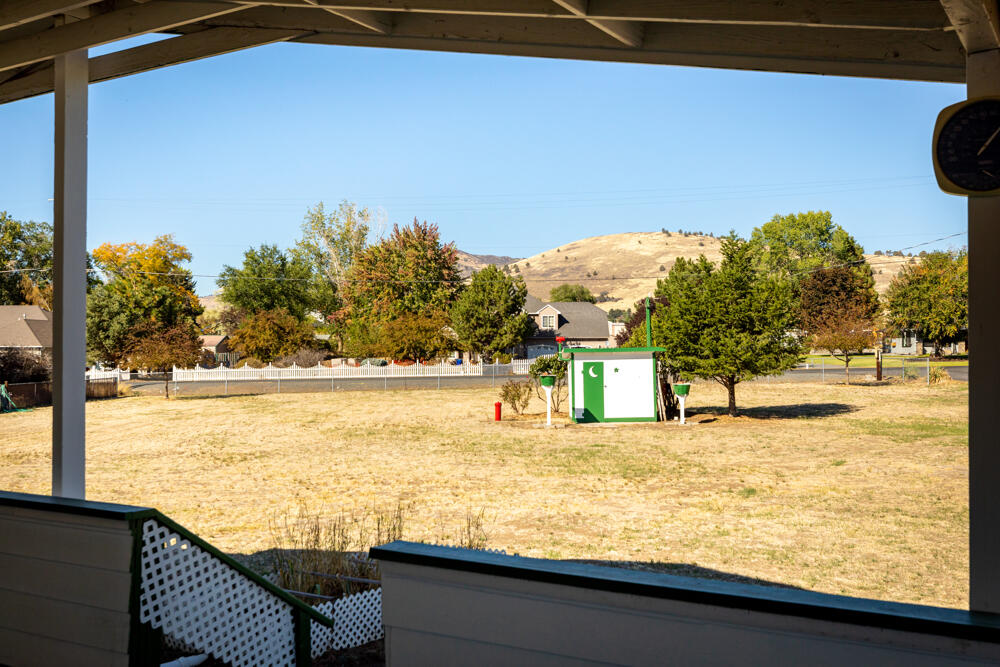 7550 Booth Road Klamath Falls, OR 97603 - Photo 26 of 85 7550+7600BoothRd.-47