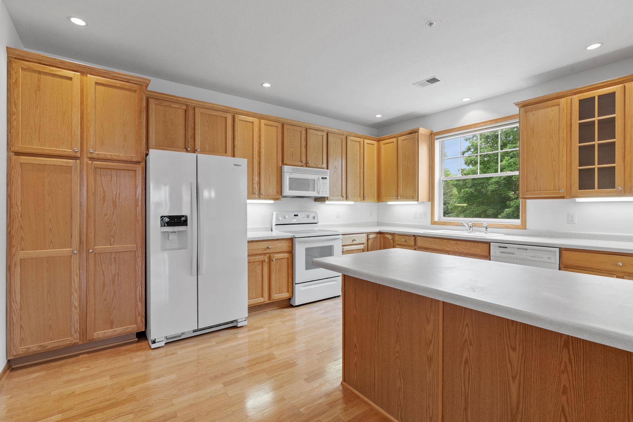 8202 Golden Valley Road Golden Valley, MN 55427 - Photo 9 of 32 Gallery Image 9