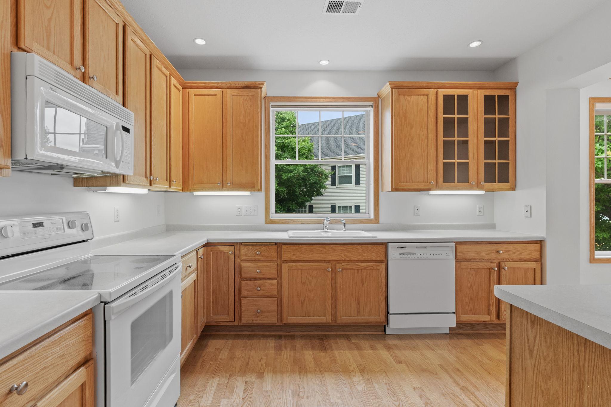 8202 Golden Valley Road Golden Valley, MN 55427 - Photo 10 of 32 Gallery Image 10