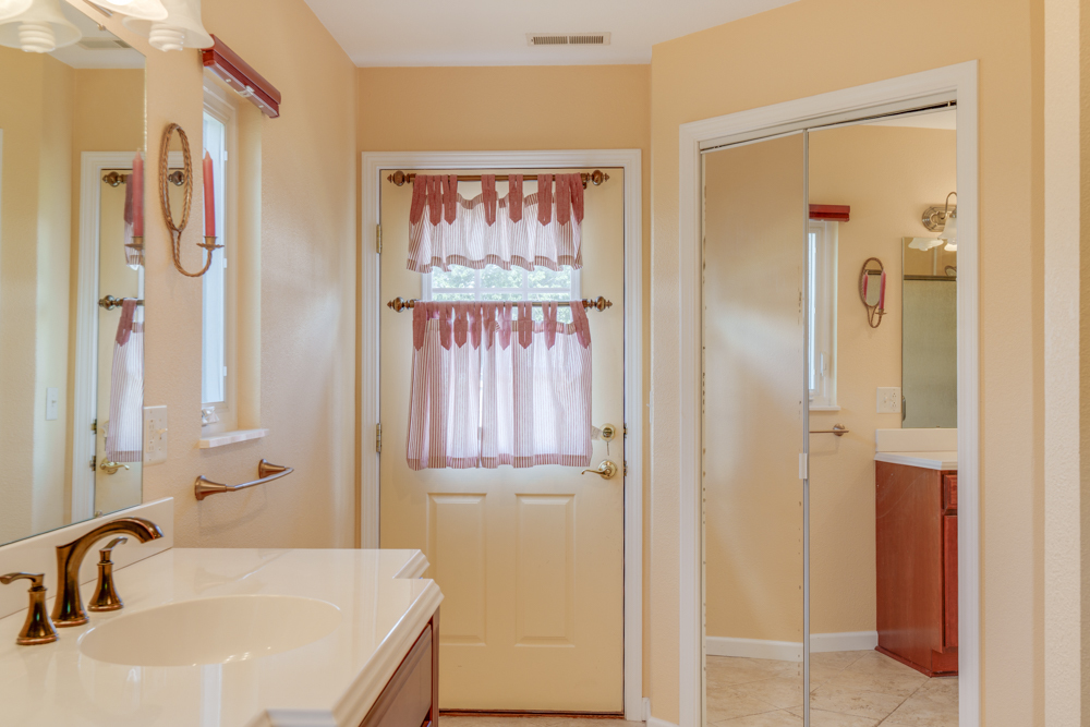1104 Airport Road Mount Vernon, IL 62864 - Photo 37 of 46