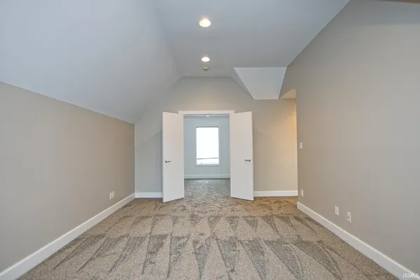 $974,700 | 2433 Lakeridge Drive, Newburgh, IN 47630