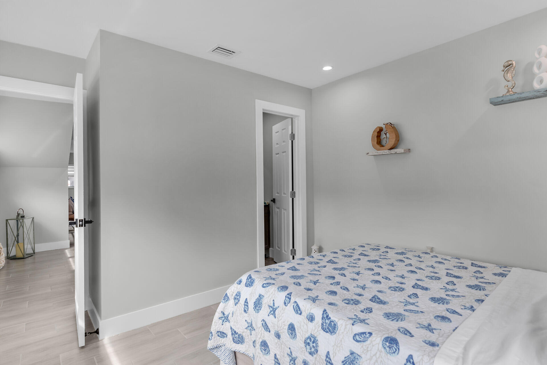 1007 Hialeah Lane Key Largo, FL 33037 - Photo 25 of 41 a bedroom with a bed and a window