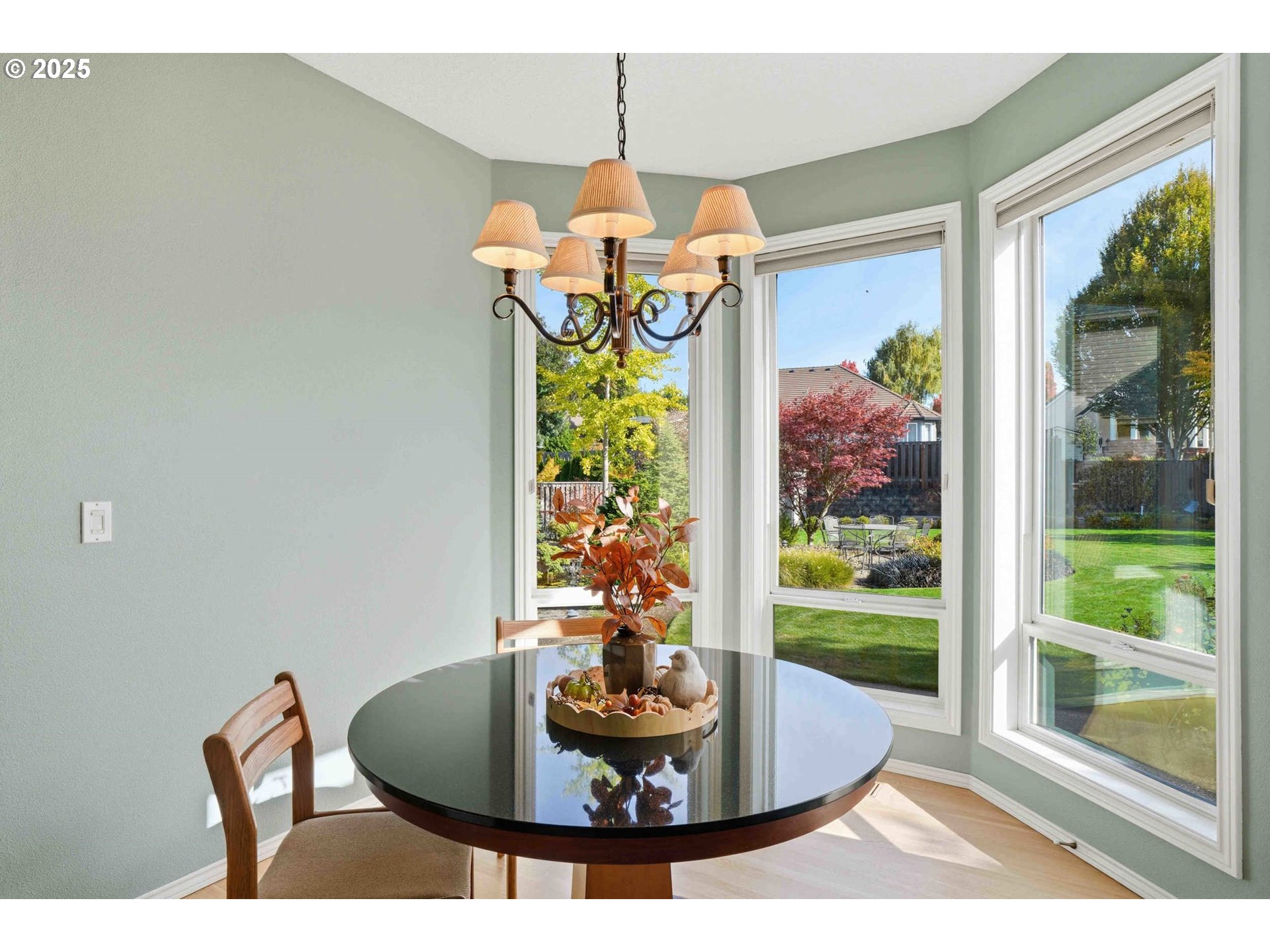 11060 Southwest Byrom Terrace Tualatin, OR 97062 - Photo 16 of 48