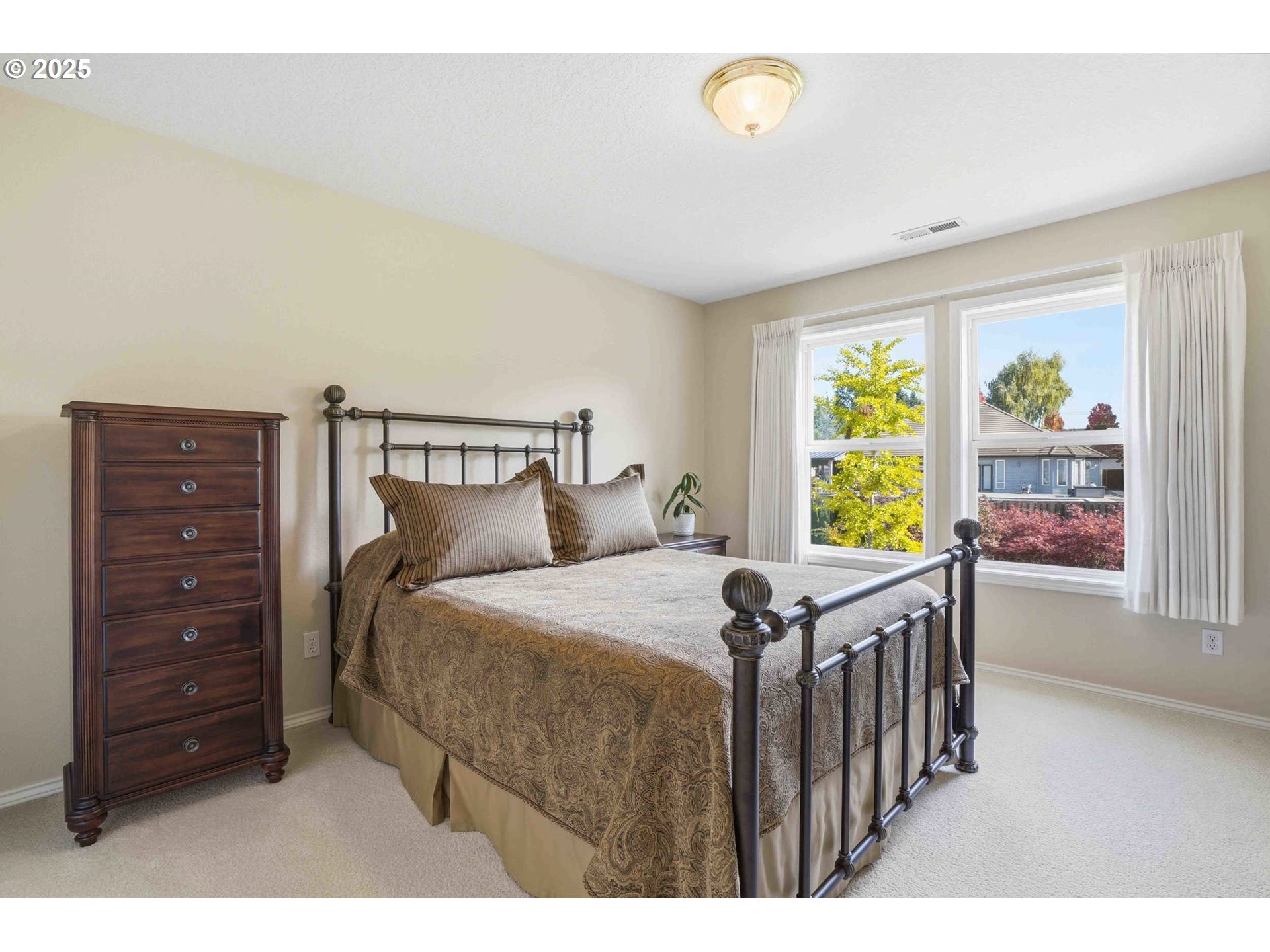 11060 Southwest Byrom Terrace Tualatin, OR 97062 - Photo 23 of 48