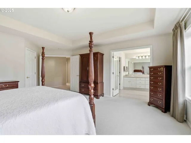 $1,025,000 | 11060 Southwest Byrom Terrace, Tualatin, OR 97062