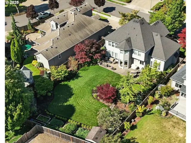 $1,025,000 | 11060 Southwest Byrom Terrace, Tualatin, OR 97062