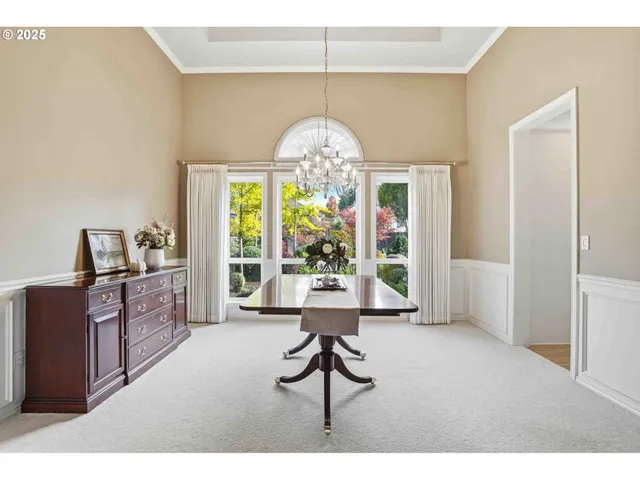 $1,025,000 | 11060 Southwest Byrom Terrace, Tualatin, OR 97062