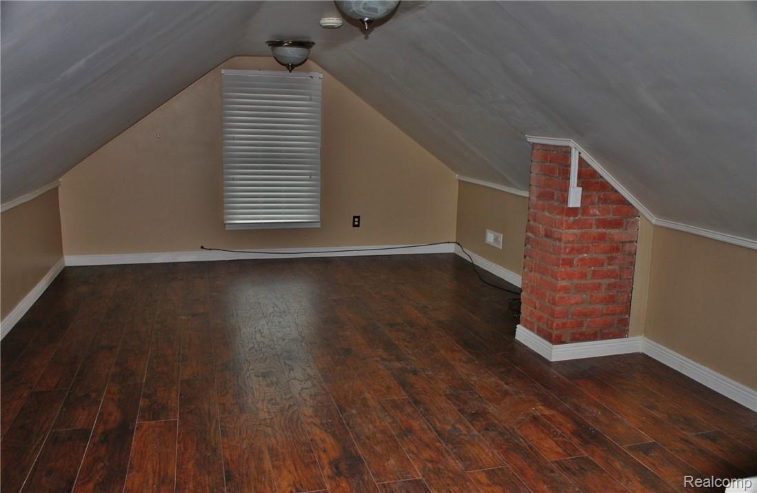 22698 Power Road Farmington, MI 48336 - Photo 9 of 17 IMG_5268a.JPG