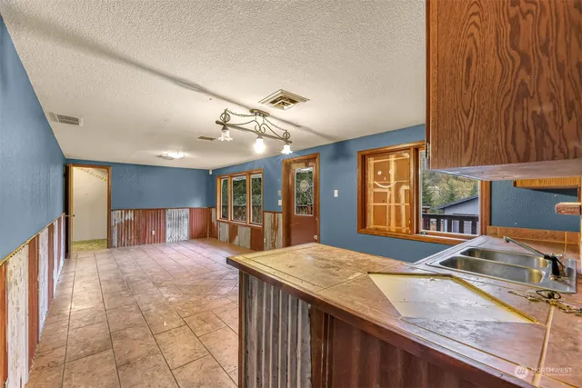 $495,000 | 7489 South Dillard Avenue, Concrete, WA 98237