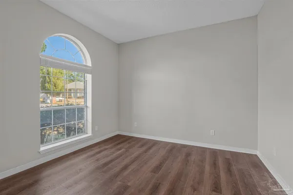 $489,900 | 3913 India Cove, Gulf Breeze, FL 32563