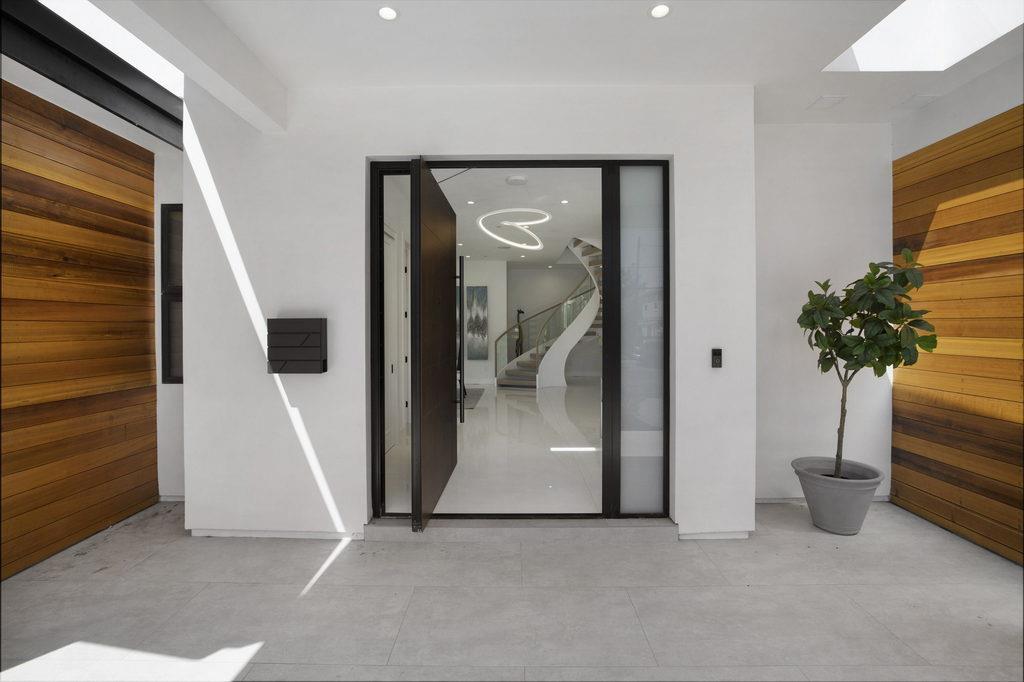 729 Filbert Avenue Campbell, CA 95008 - Photo 2 of 56 a view of a hallway to room with a potted plant