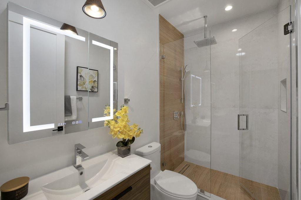 729 Filbert Avenue Campbell, CA 95008 - Photo 29 of 56 a bathroom with a sink toilet and shower