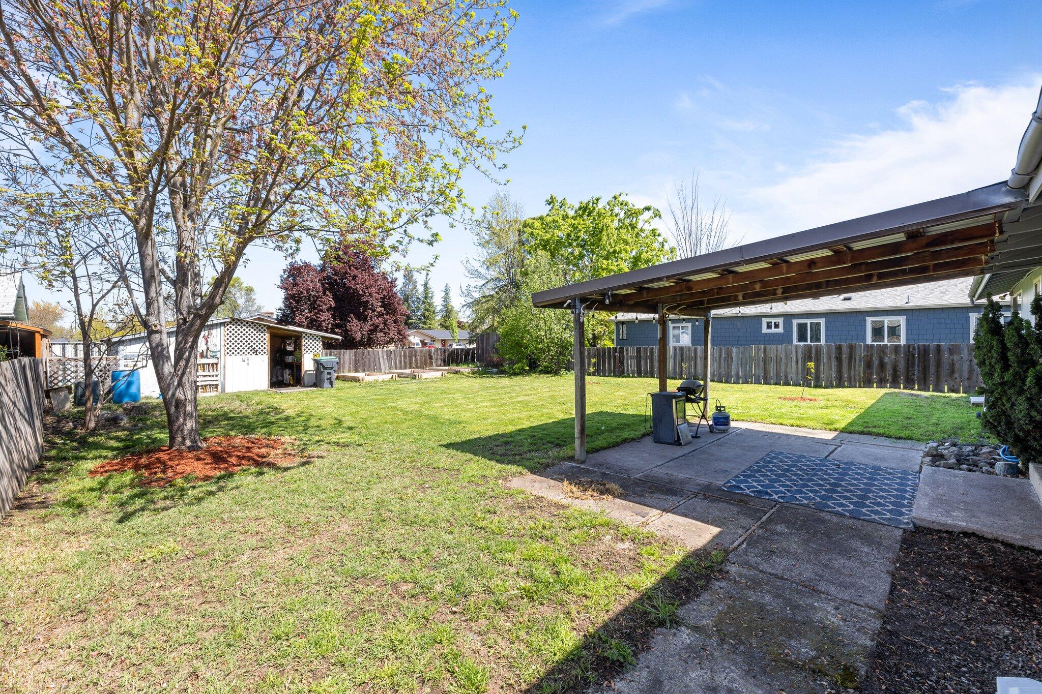 1857 Roberts Road Medford, OR 97504 - Photo 19 of 22 19