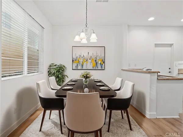 $537,000 | 28448 Mirabelle Lane, Saugus, CA 91350