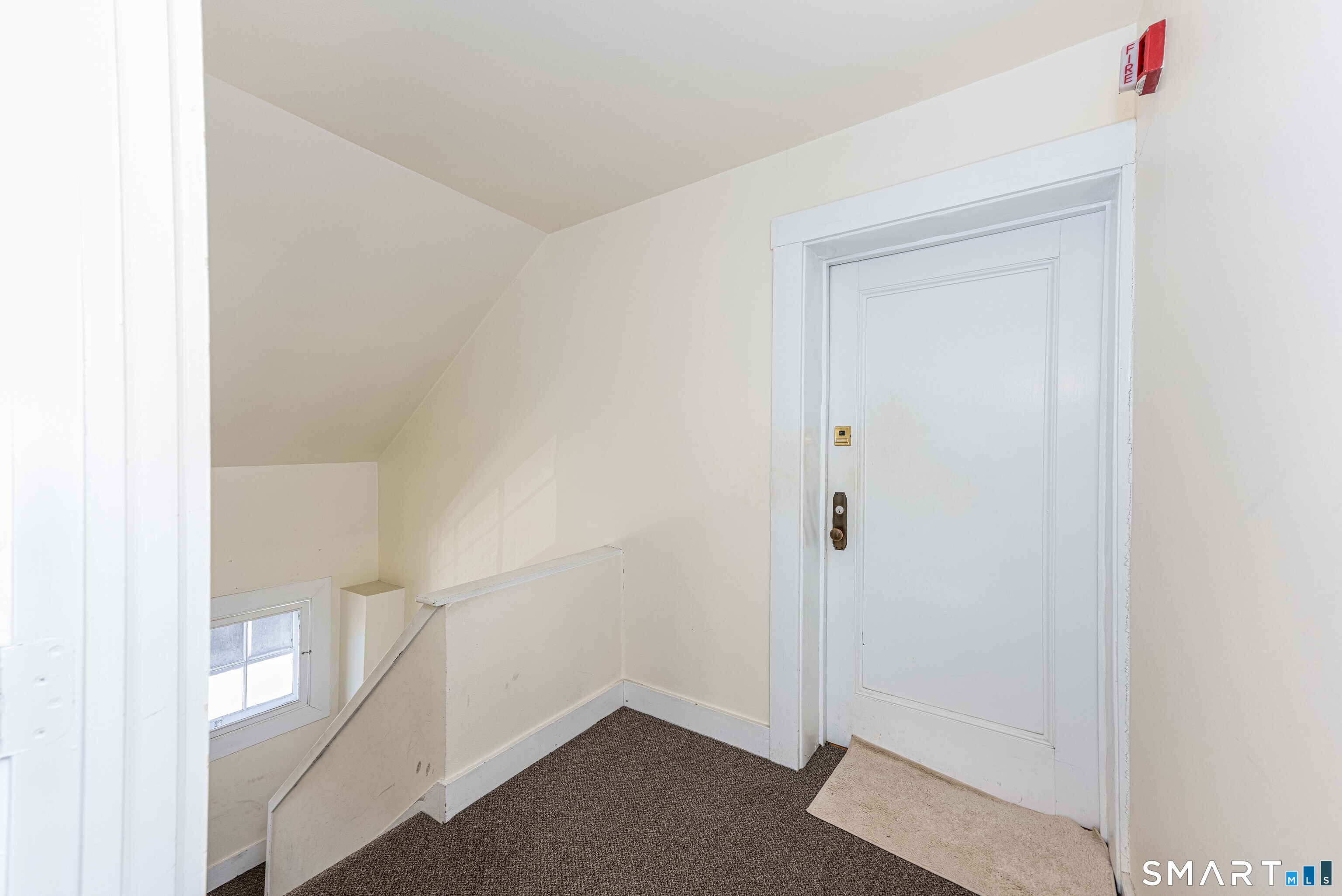 148 Everit Street, Unit F New Haven, CT 06511 - Photo 22 of 26 a view of small space