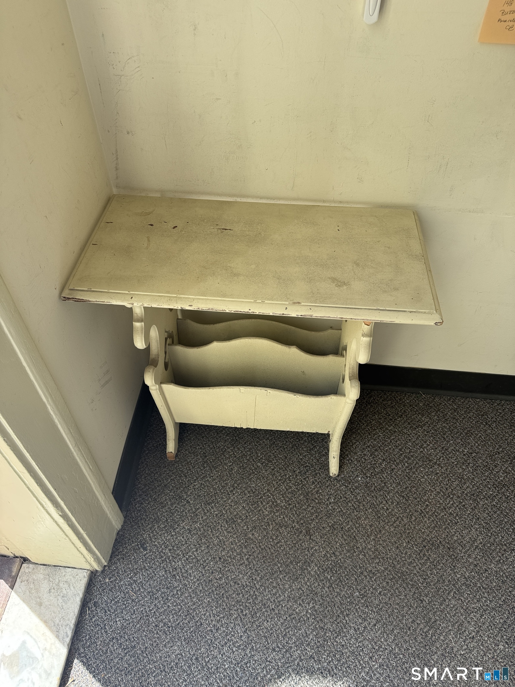 148 Everit Street, Unit F New Haven, CT 06511 - Photo 26 of 26 a view of a room with table and chairs