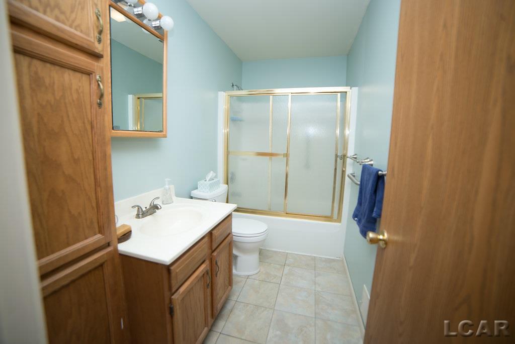 2701 East Carleton Road Adrian, MI 49221 - Photo 18 of 40