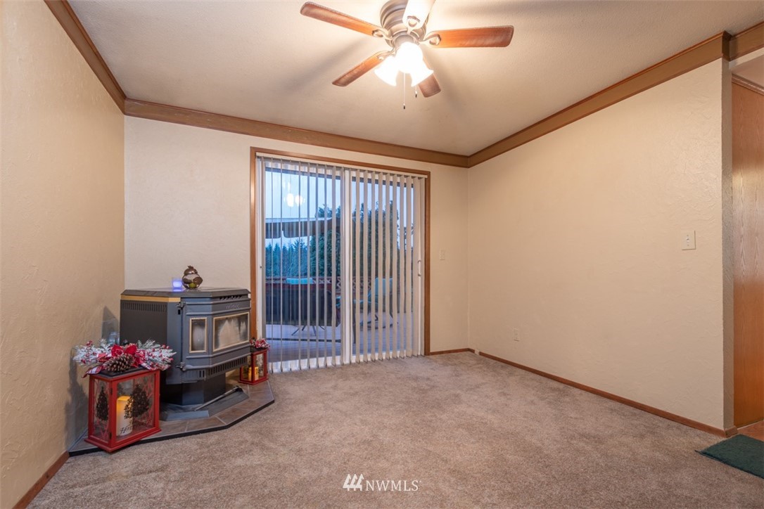 209 Vista Road Chehalis, WA 98532 - Photo 4 of 22