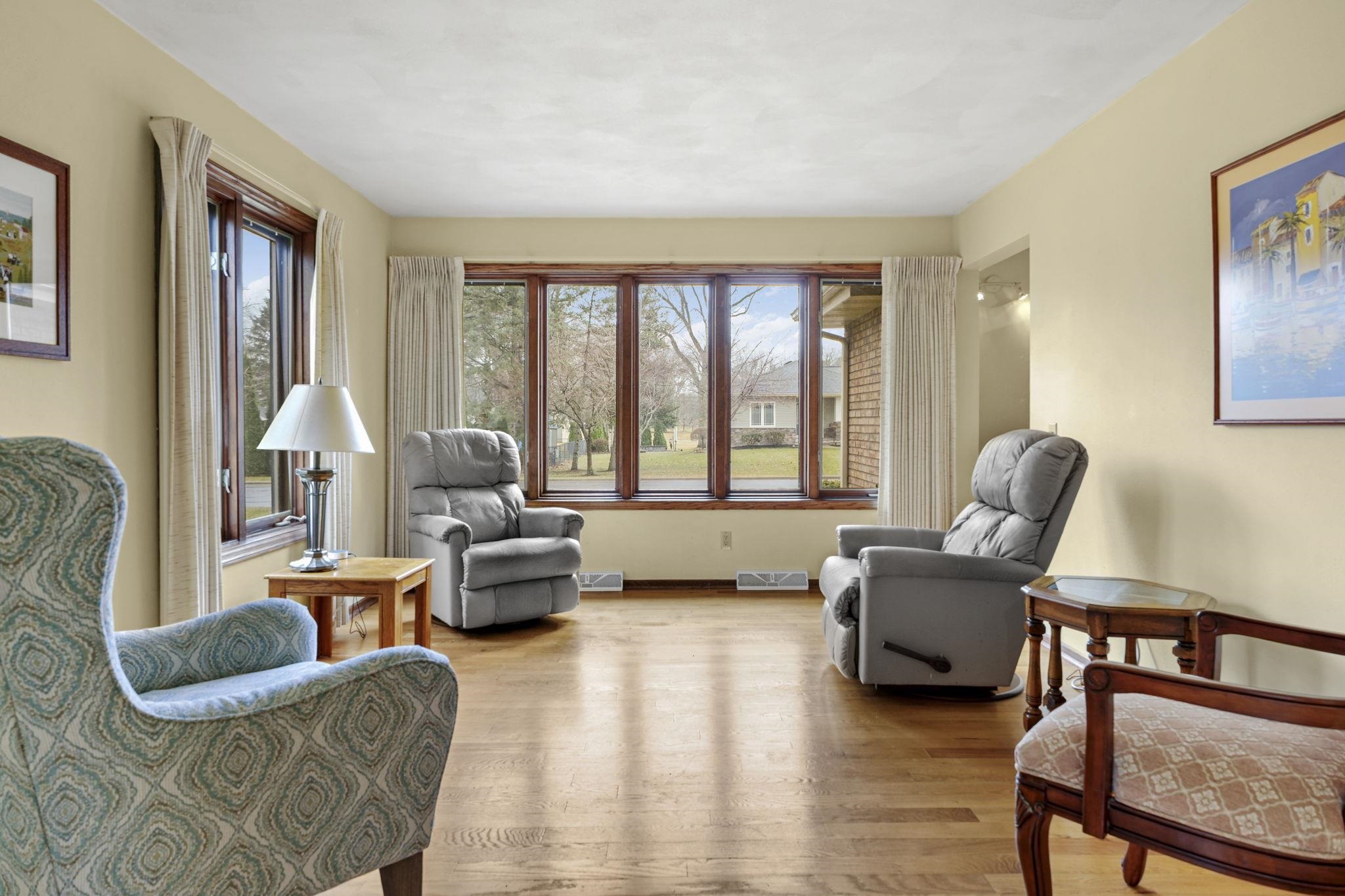 607 Greenway Road Monona, WI 53716 - Photo 19 of 37