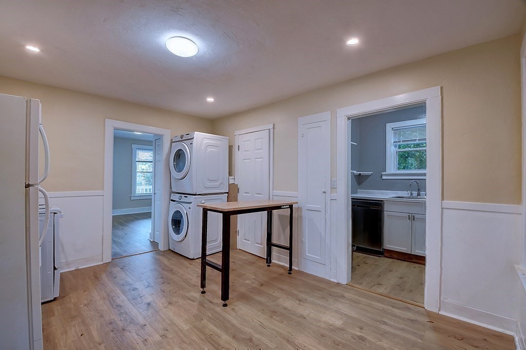 33 Crystal Street Southbridge, MA 01550 - Photo 15 of 41