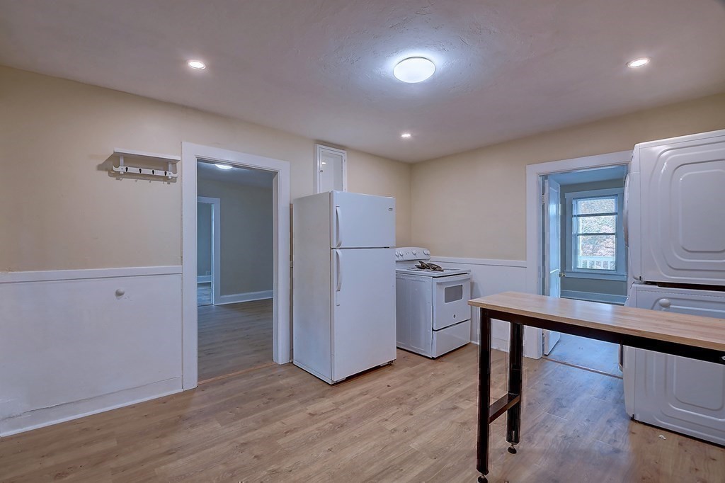 33 Crystal Street Southbridge, MA 01550 - Photo 17 of 41