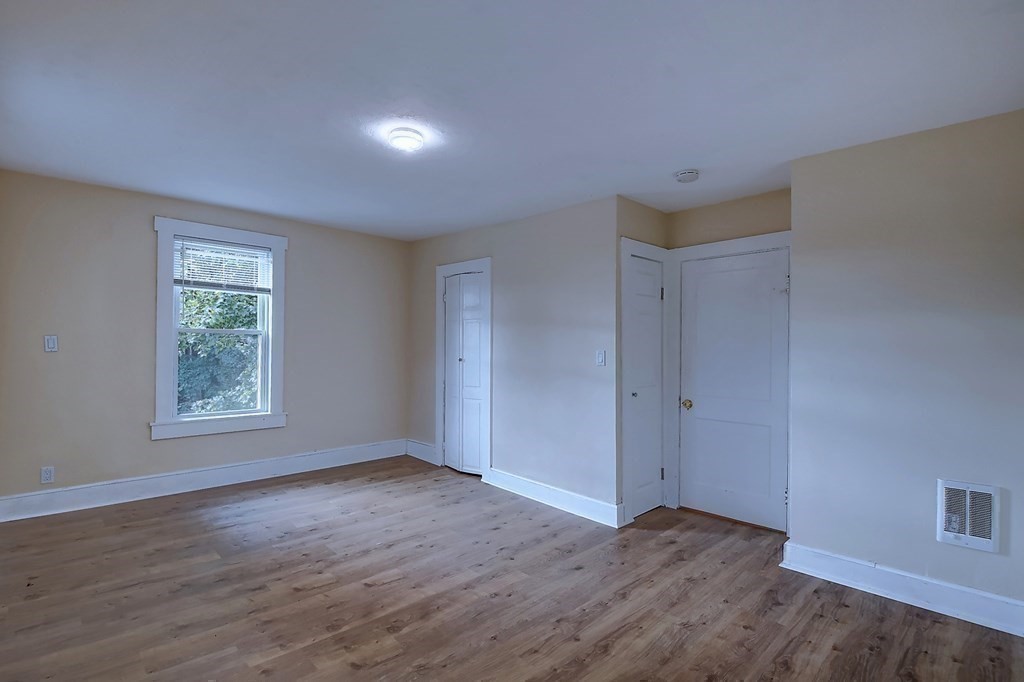 33 Crystal Street Southbridge, MA 01550 - Photo 22 of 41